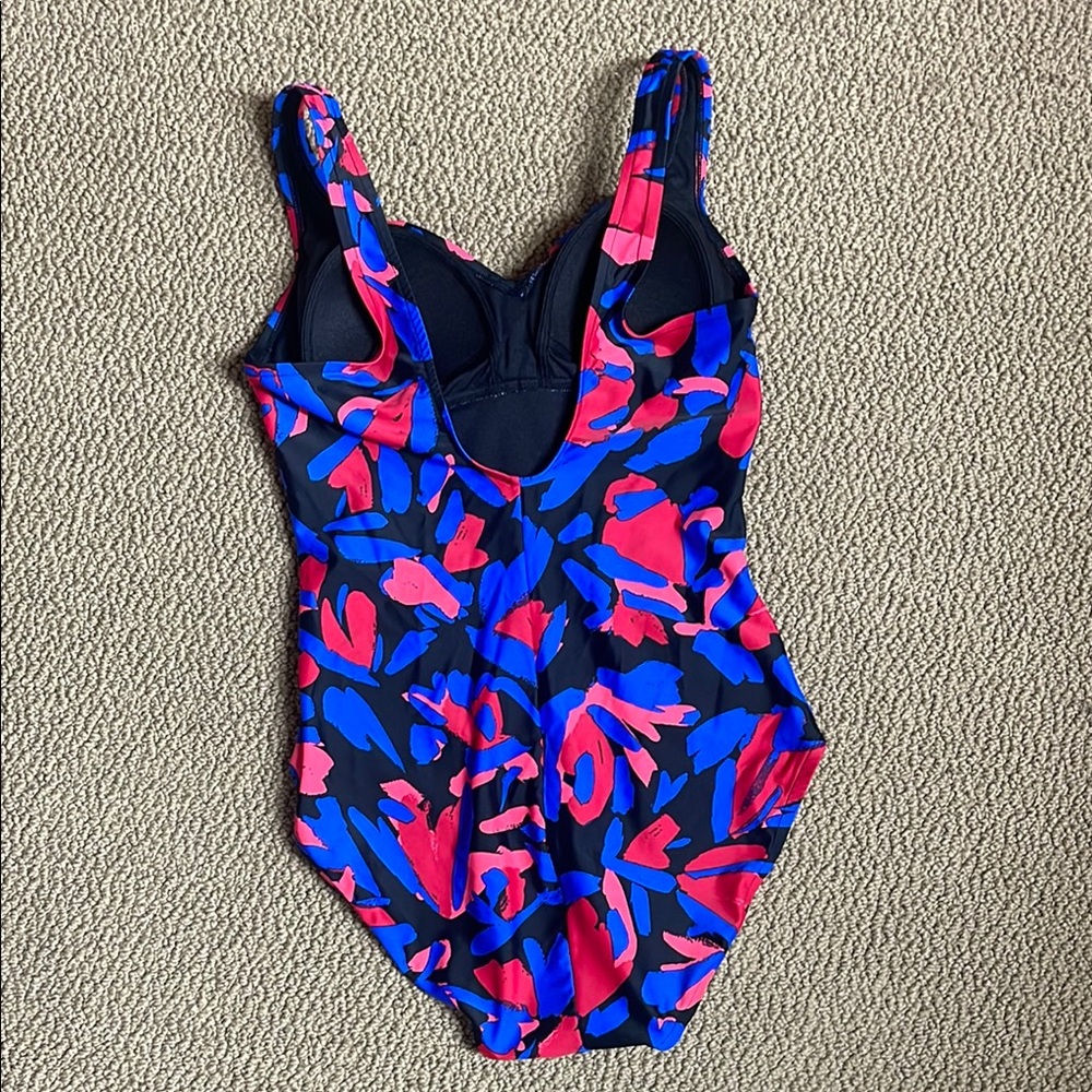 Aqua Green One Piece Swimsuit in Blue and Red with Dynamic Pattern - Picture 8 of 11
